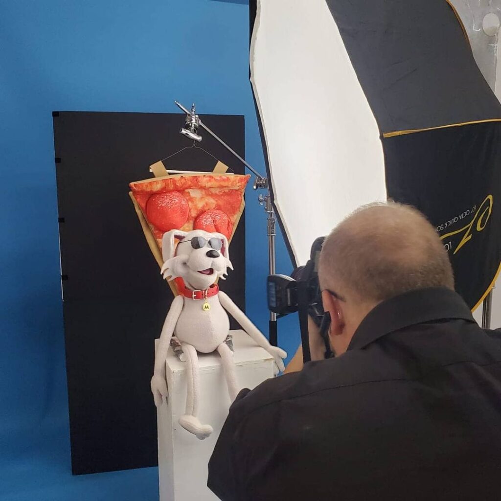 Andrew Millar - Commercial Photographer photographs Mad Dog promo branding portraits
